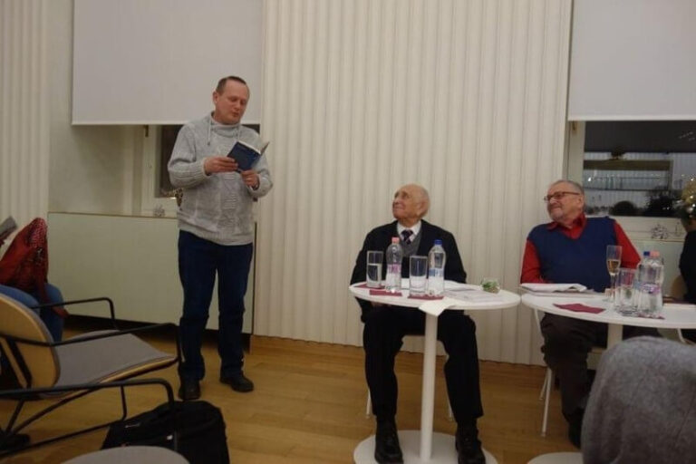Madárhangon könyvbemutató