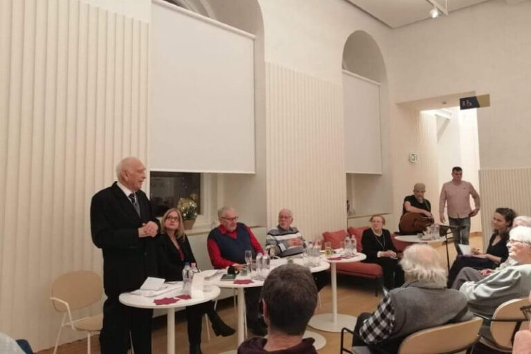 Madárhangon könyvbemutató